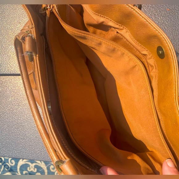 Large Leather Tote - Picture 8 of 13